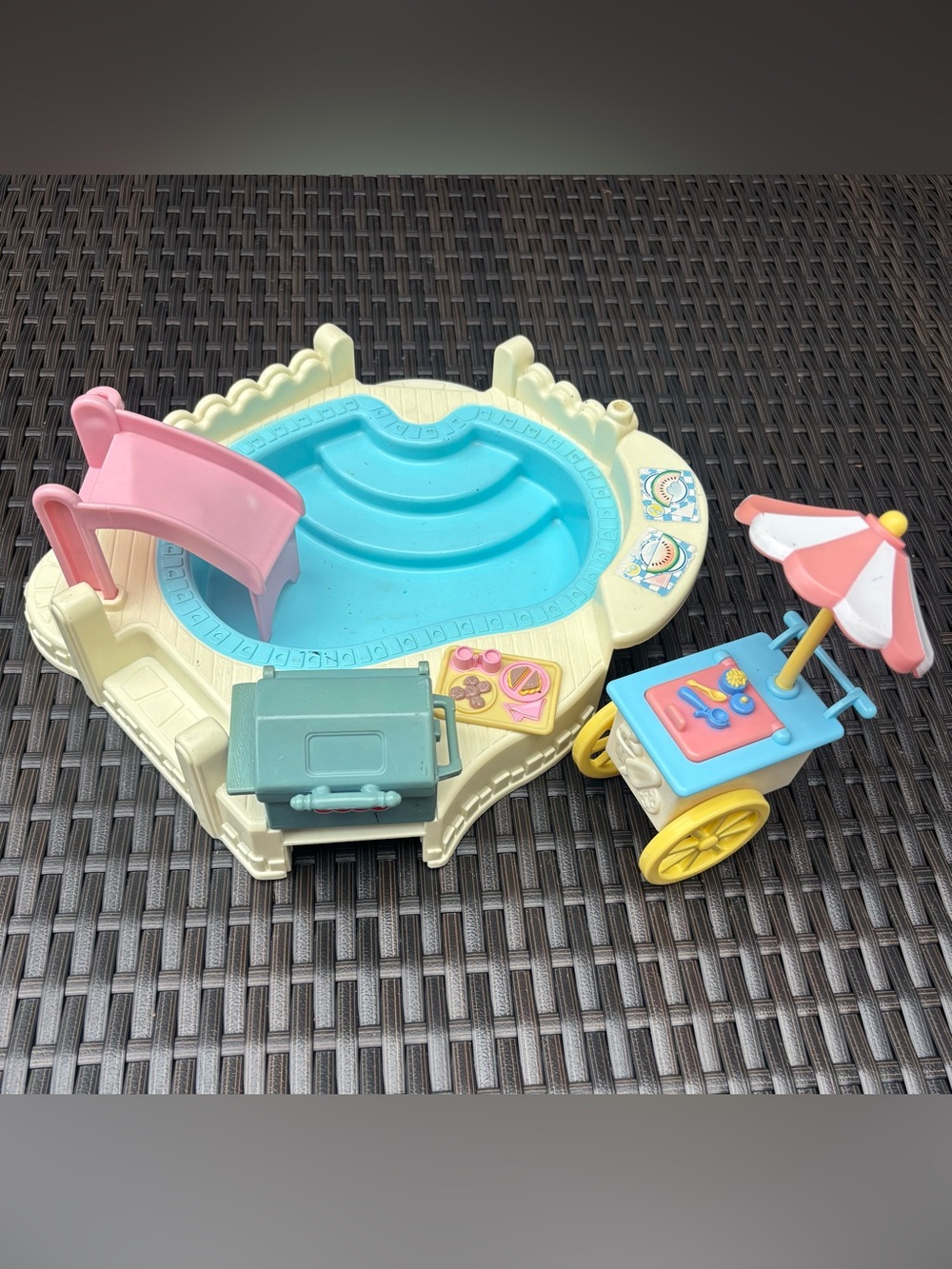 1995 Fisher Price Loving Family Pool & Ice Cream Cart